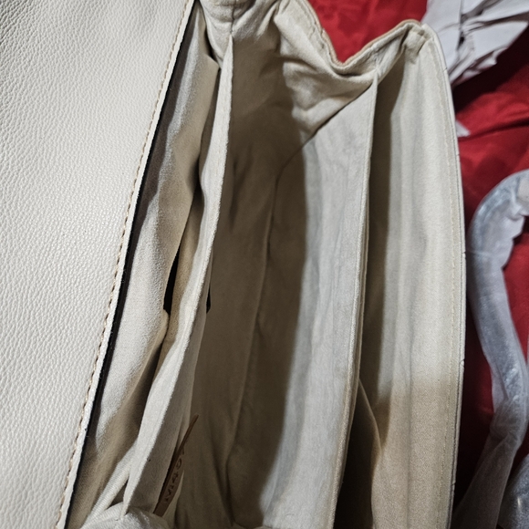 Elegant Biege/Taupe Crossbody Purse - Picture 6 of 8